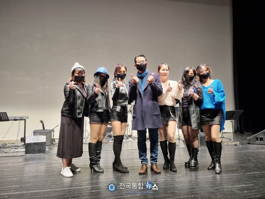 박수현 시집 출판기념 북콘서트 모습./전국통합뉴스=이경수 기자