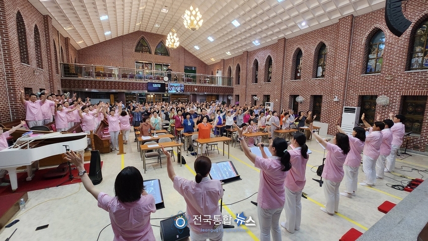 '2025여름산상부흥대성회' 모습 / 전국통합뉴스=이승주 기자