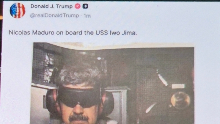 [ 속보 ] 트럼프의 천재성 발휘 < 베네수엘라 니콜라스 마두로 대통령과 그의 부인을 체포 뉴욕으로 압송 >