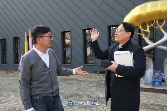 조영종 교육학 박사 , 논산에서『다시, 돌봄의 길 위에서』북콘서트 성황리에 개최