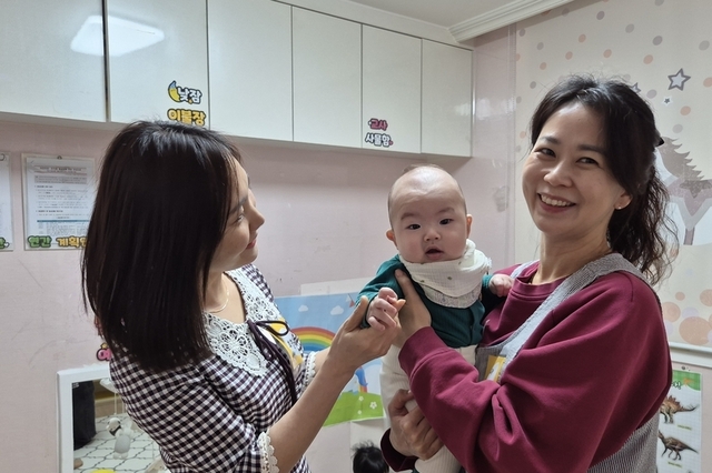 부모님들과 자녀들이 함께 웃으며 배워보는 행복한 부모참여수업 <계룡시 머릿돌어린이집 >