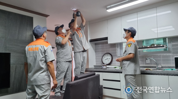 충북소방본부-소방안전원 충북지부, 주택화재 예방 위해 ‘온정’