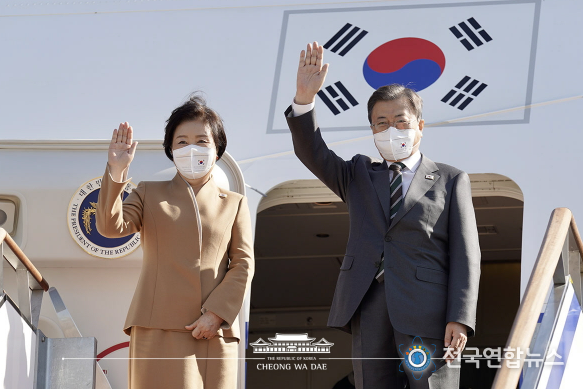 문재인 대통령 서울공항 출발