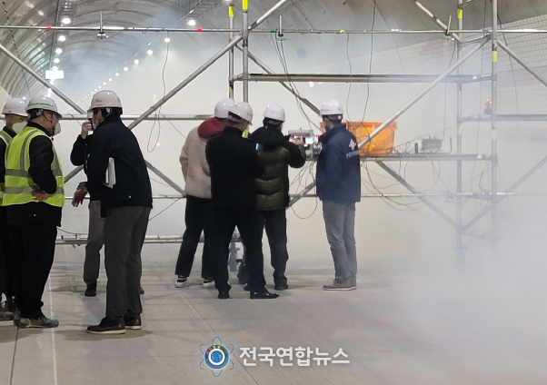 지난 18일 밤 진행된 보령해저터널 제연설비 성능시험(TAB) 장면